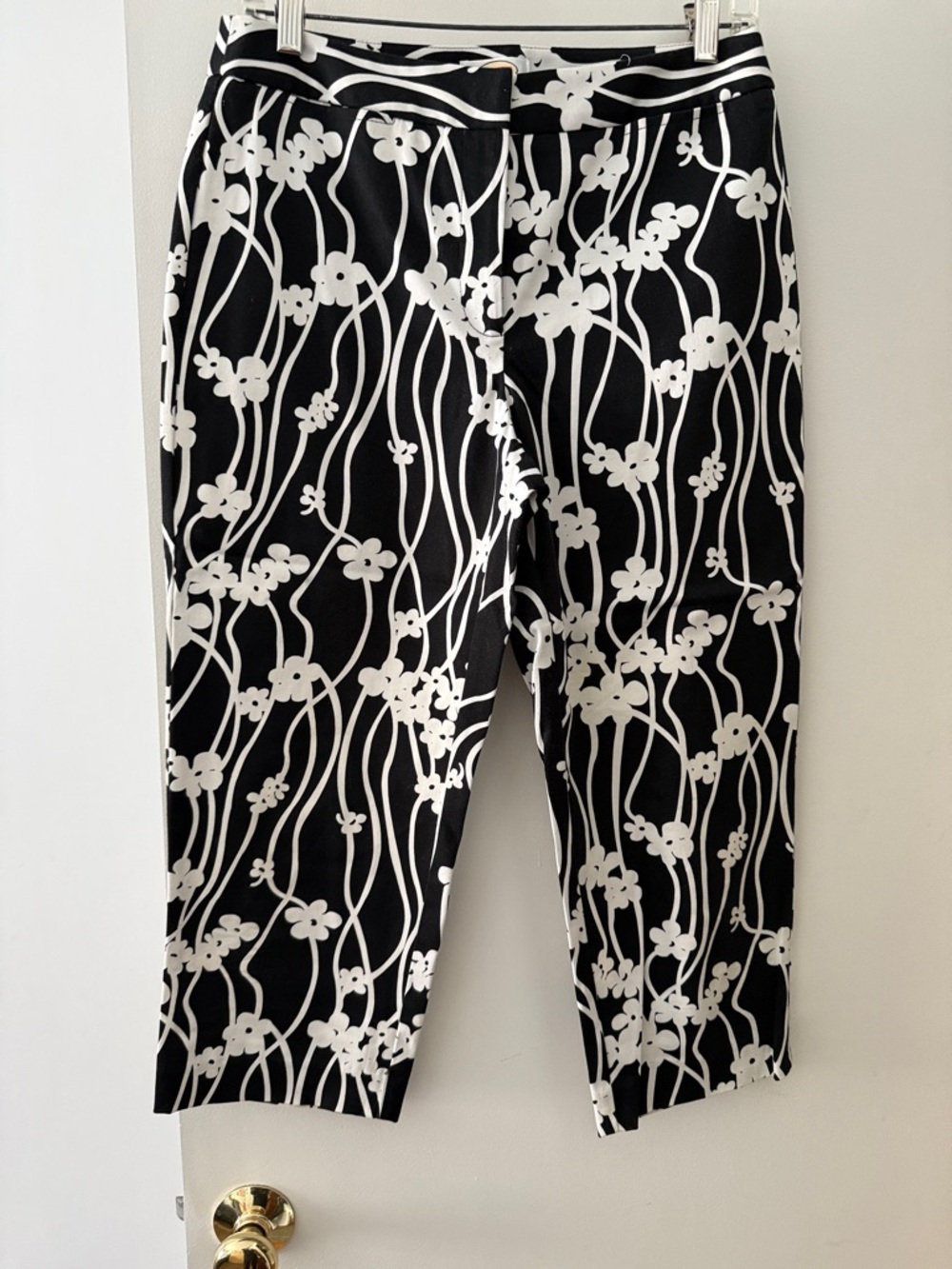 Talbots Black & White Floral Cropped Pants
